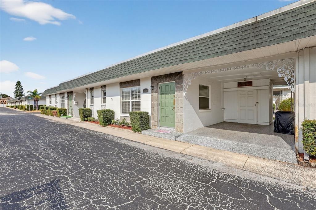 38th Ter N, Saint Petersburg, FL 33709