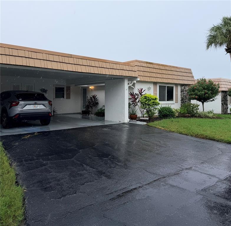 Aquabluff Pl, Sarasota, FL 34231