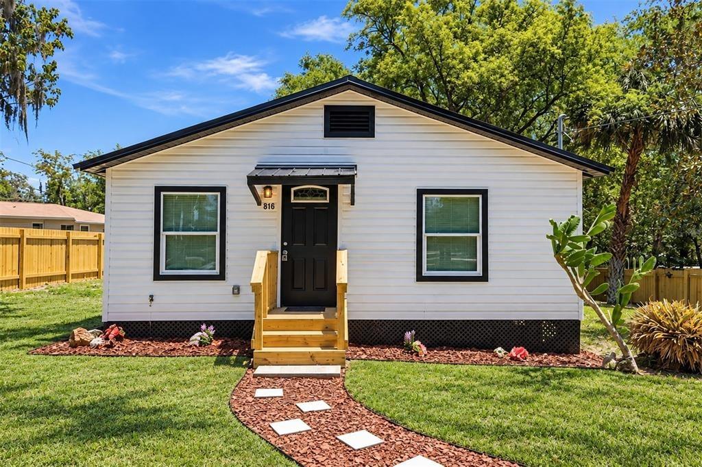 Woodland Ave, Leesburg, FL 34748