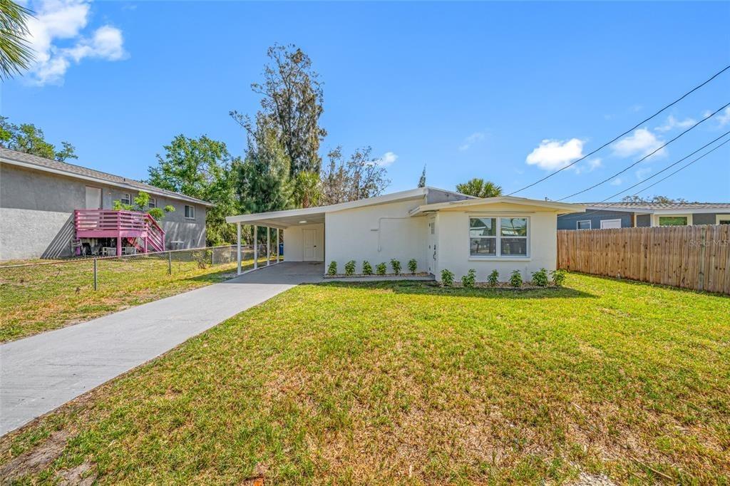 11th Ave E, Palmetto, FL 34221