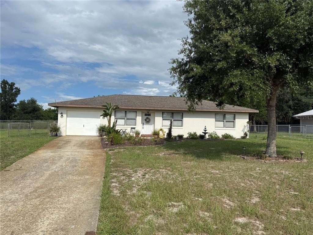 Tayloe Ln, Lake Placid, FL 33852
