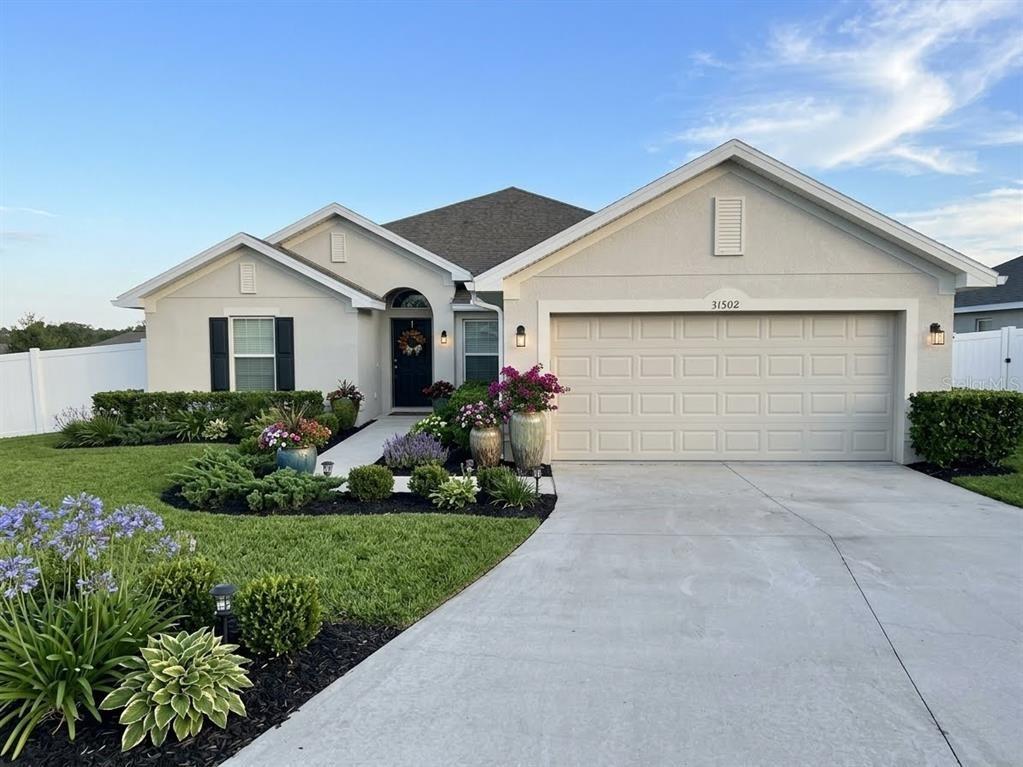 Broadwater Ave, Leesburg, FL 34748