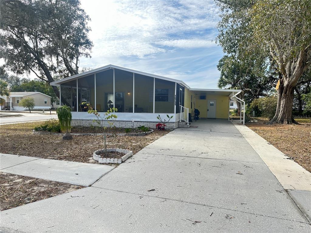 Olivaud St, Hudson, FL 34667