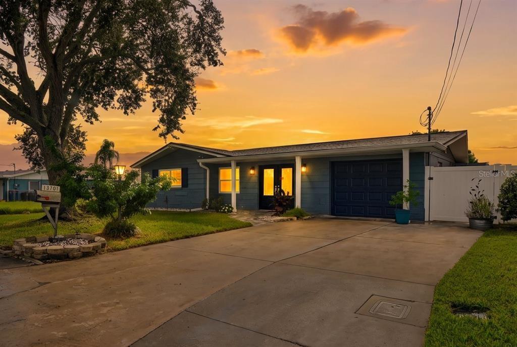 Leslie Dr, Hudson, FL 34667