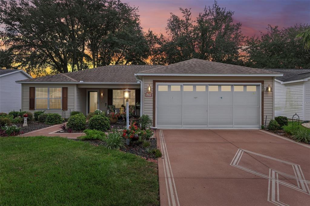 Auburndale Ave, The Villages, FL 32162