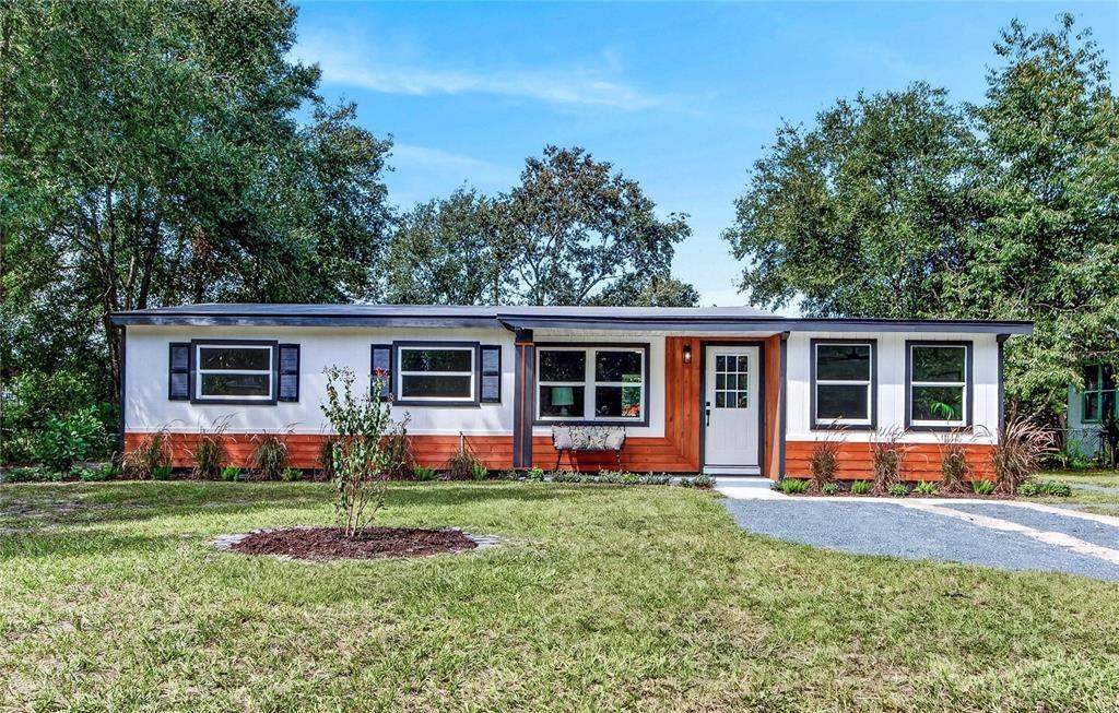 S Laurel Ave, Sanford, FL 32771