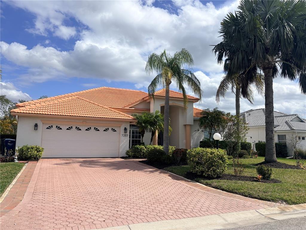 39th Ln E, Sarasota, FL 34243