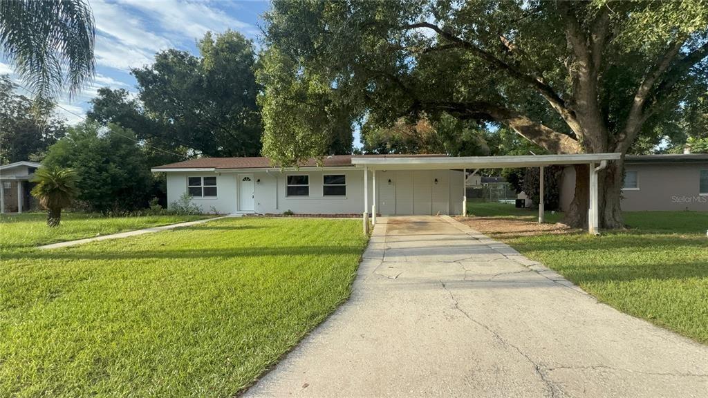 Avenue B Sw, Winter Haven, FL 33880