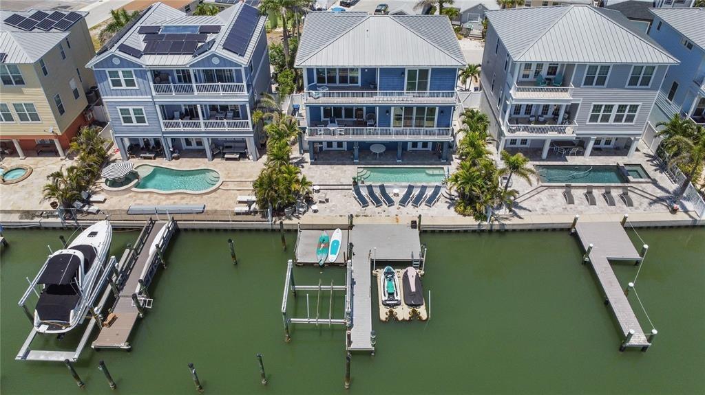 137th Avenue Cir, Madeira Beach, FL 33708