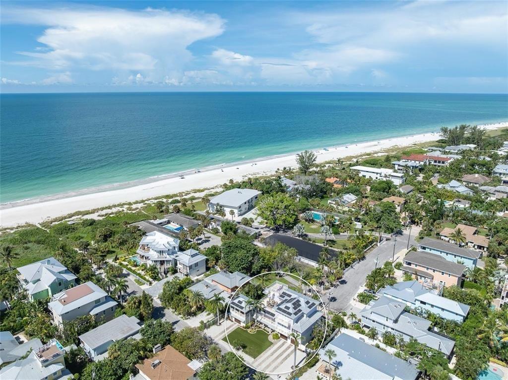 81st St, Holmes Beach, FL 34217