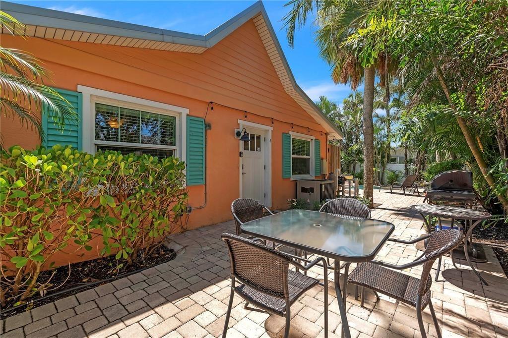 Peacock Ln, Holmes Beach, FL 34217