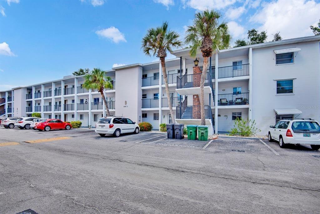 Palm Ln, Bradenton, FL 34207