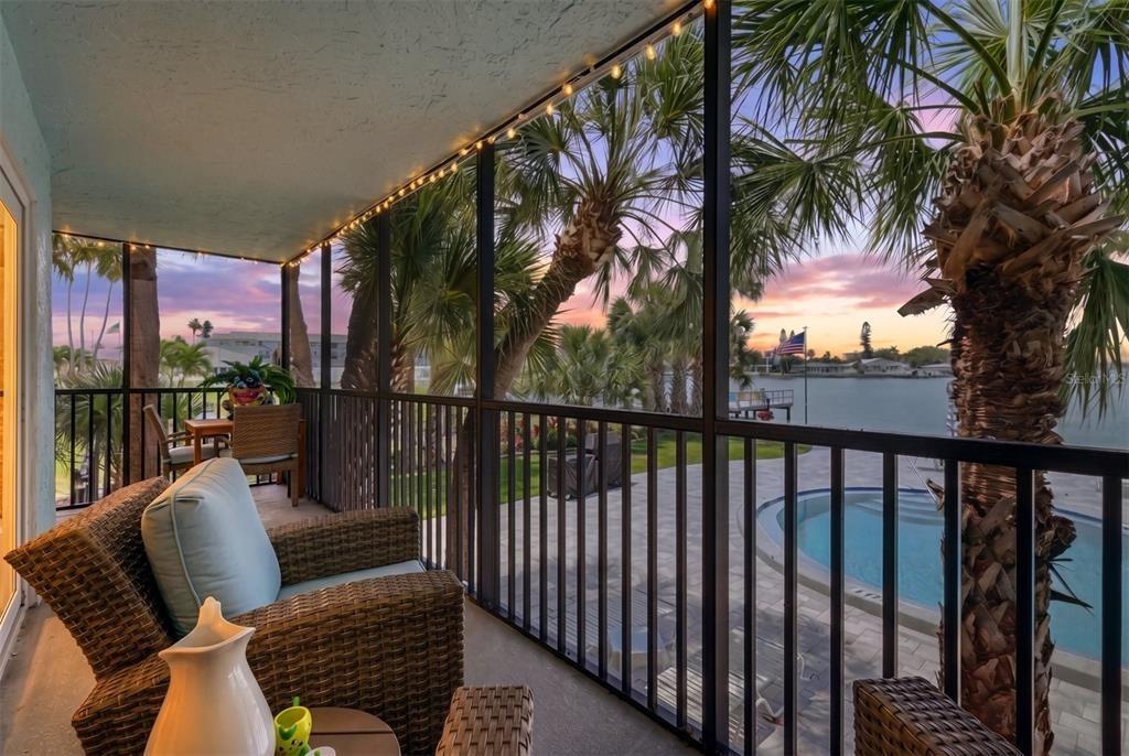 Shore Dr S, South Pasadena, FL 33707
