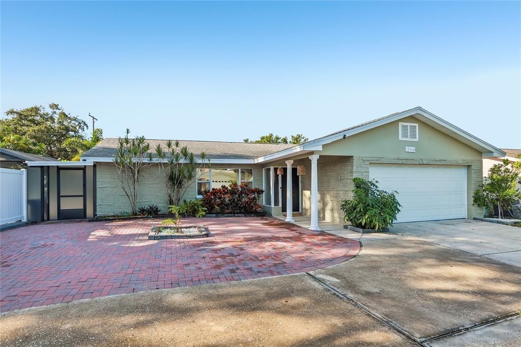 84th Ter, Seminole, FL 33776