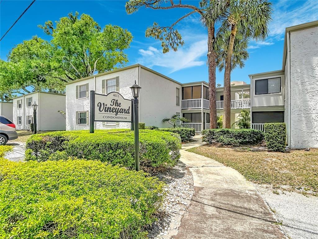 W North B St, Tampa, FL 33609