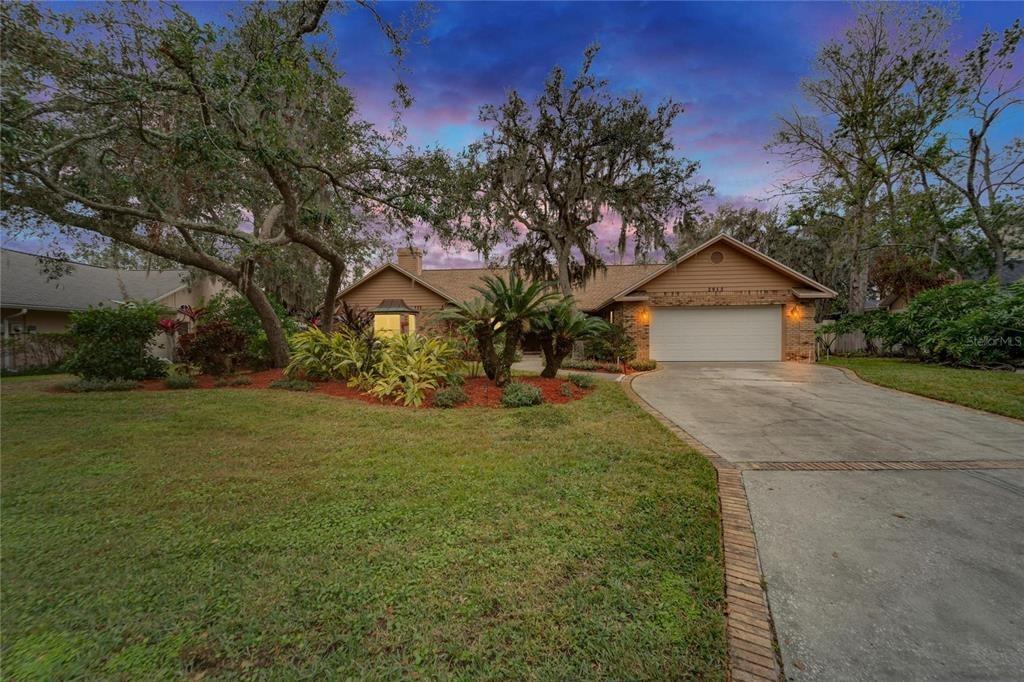 Aston Ave, Plant City, FL 33566