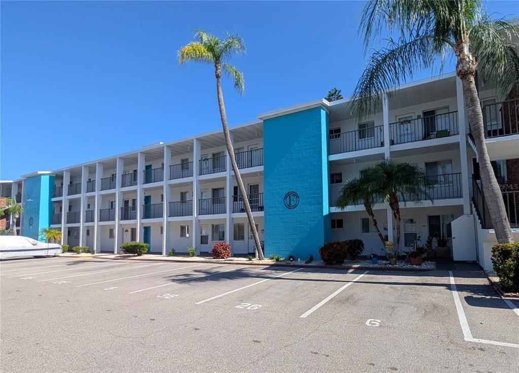 Canal Dr, Bradenton, FL 34207