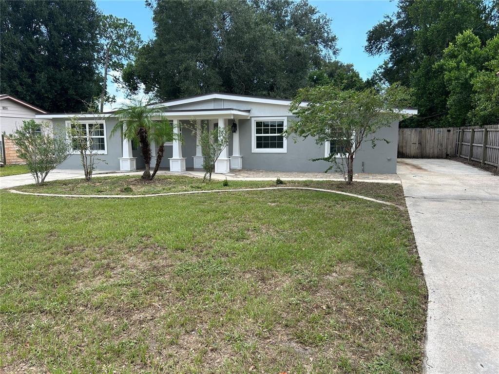 E Gardenia Dr, Orange City, FL 32763