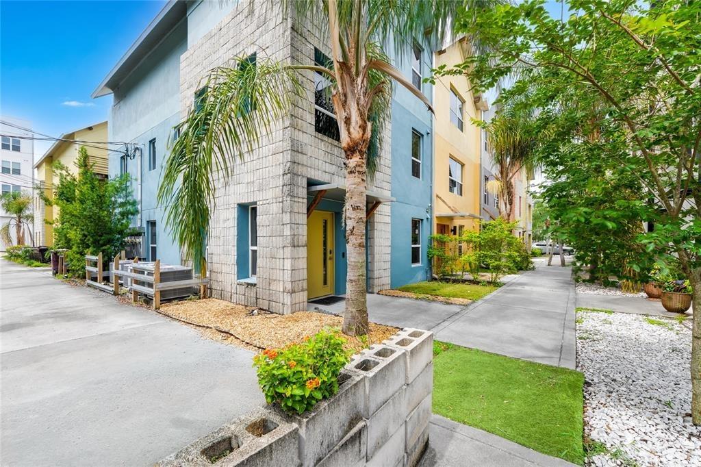 Woodward St, Orlando, FL 32803