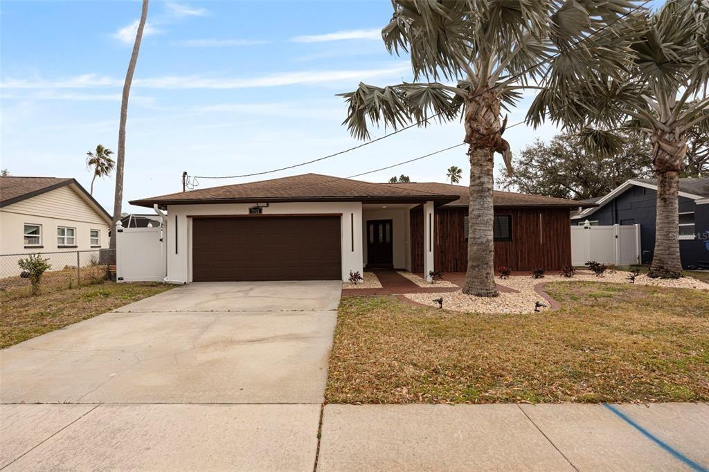 Denver St Ne, Saint Petersburg, FL 33703