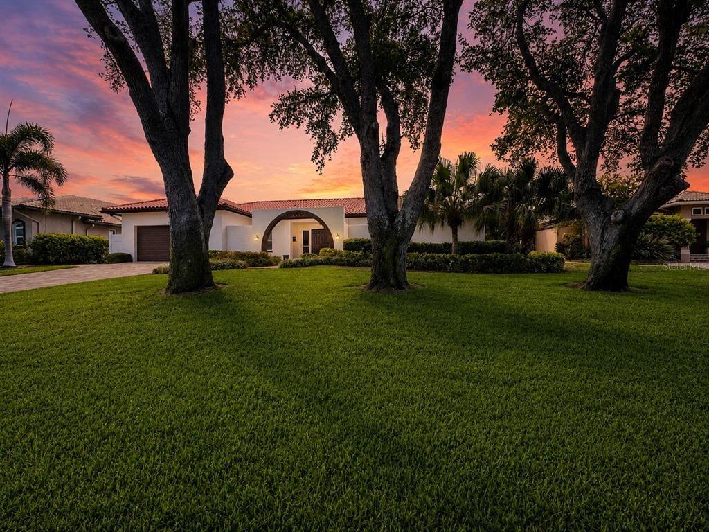 Lansing St Ne, Saint Petersburg, FL 33703