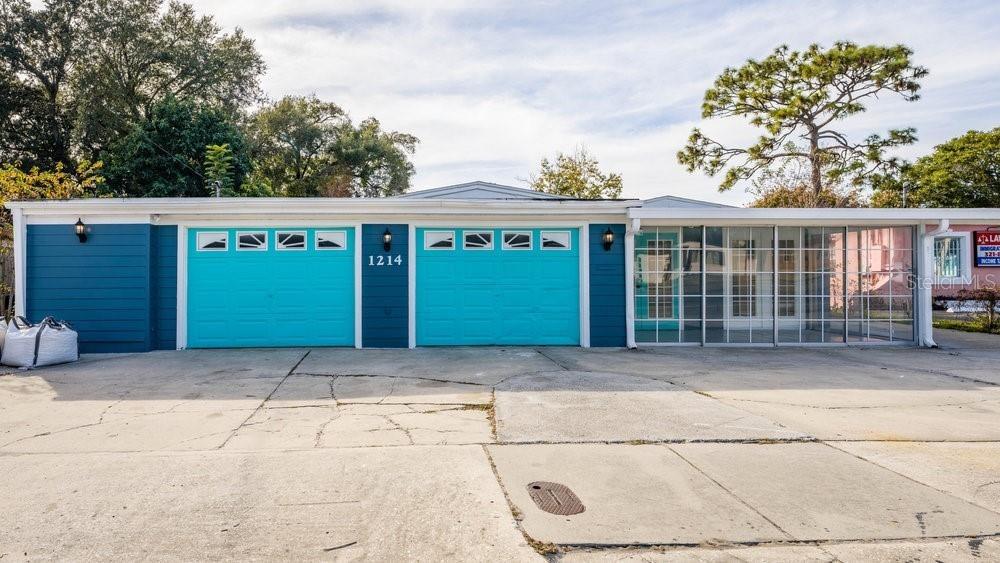 N Pine Hills Rd, Orlando, FL 32808