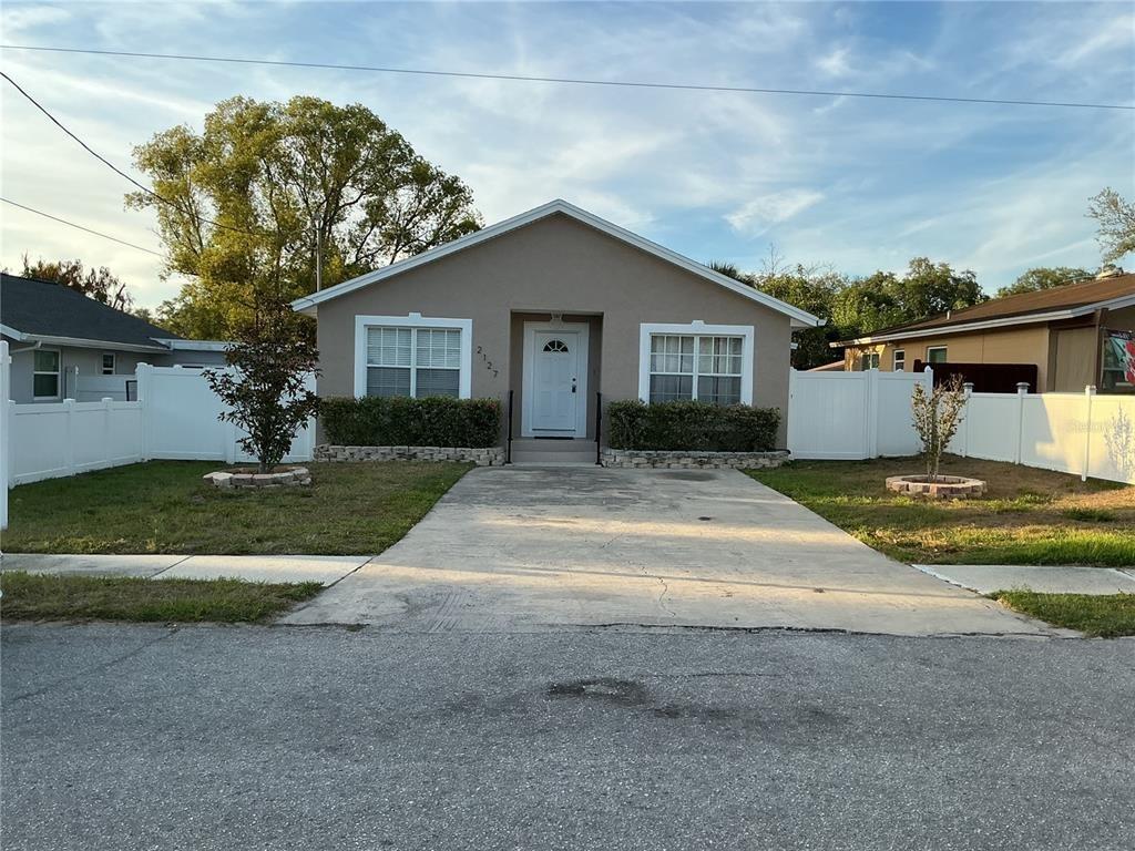W Perio St, Tampa, FL 33612