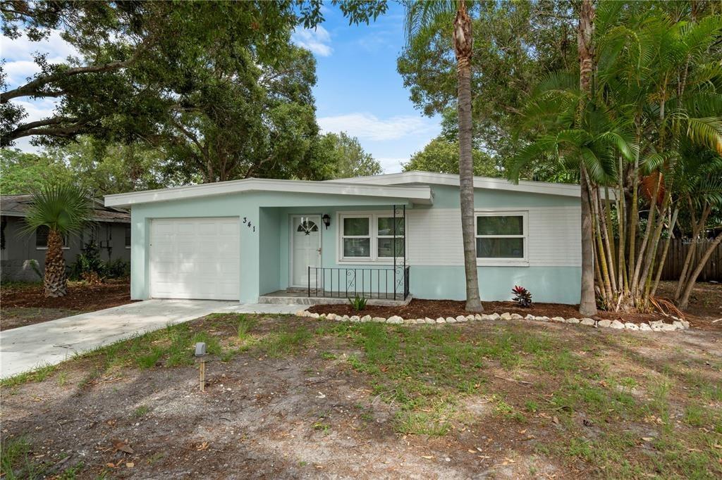 Wertz Dr, Largo, FL 33771