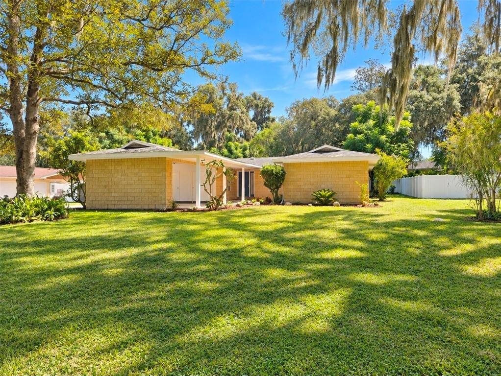 Emerald Ct, Ocala, FL 34472