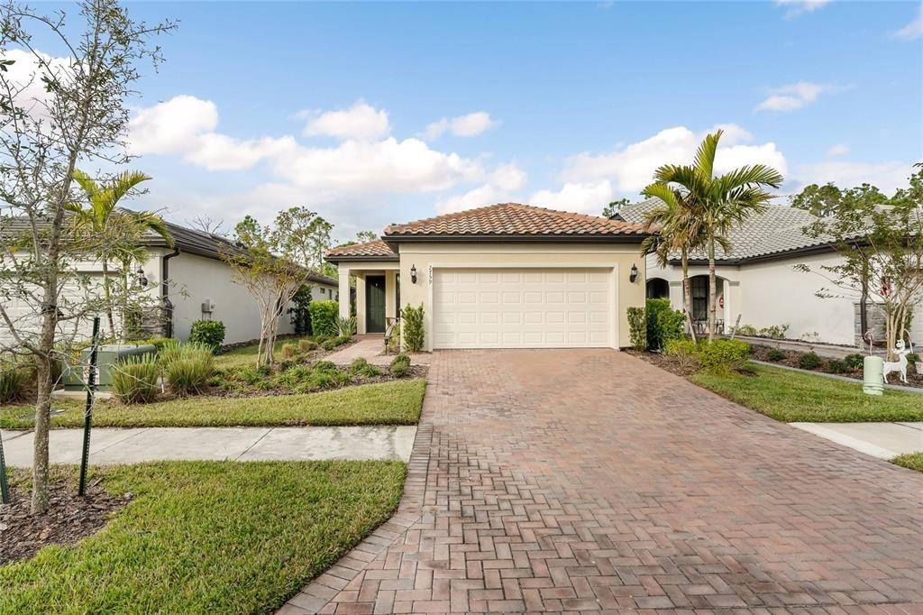 Lavandula Ct, North Port, FL 34289