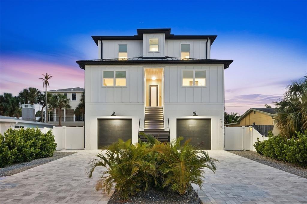 3rd St E, Redington Beach, FL 33708