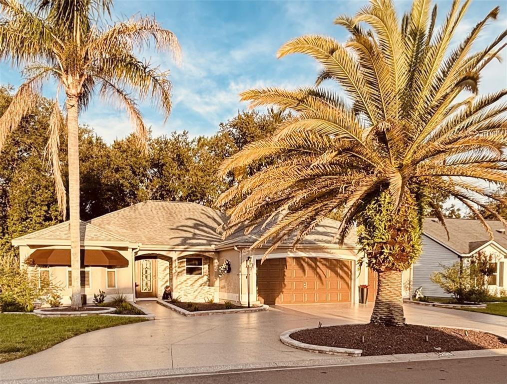 Barcelona Dr, Lady Lake, FL 32159