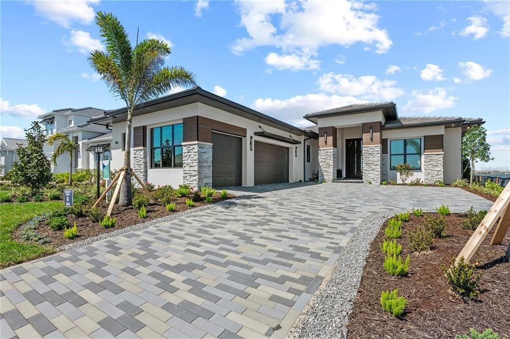 Blue Shell Loop, Sarasota, FL 34240