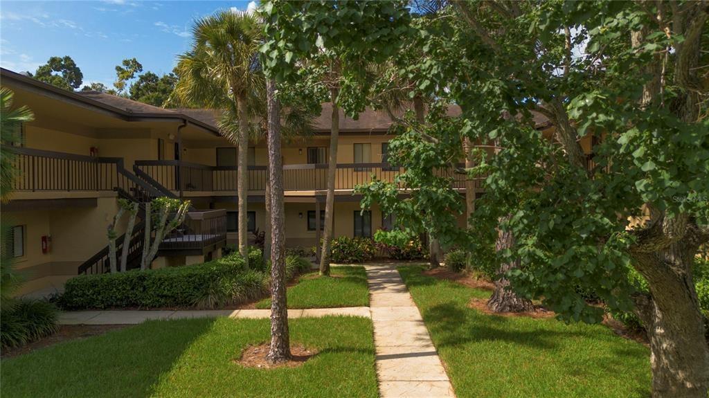 Sabal Springs Cir, Clearwater, FL 33761