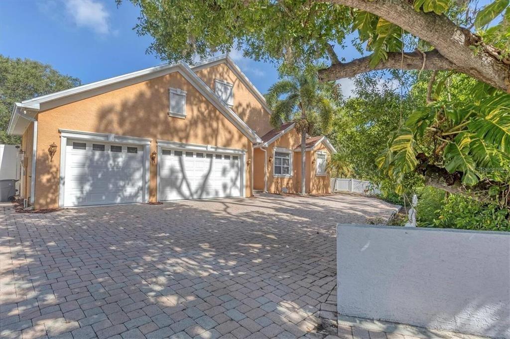 Swift Rd, Sarasota, FL 34231