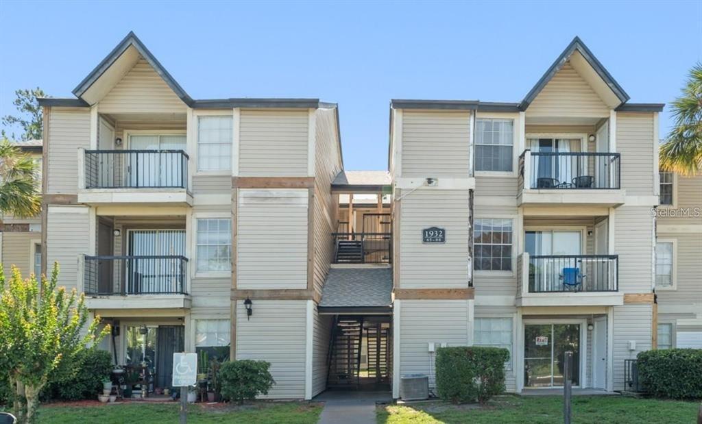 Lake Atriums Cir, Orlando, FL 32839