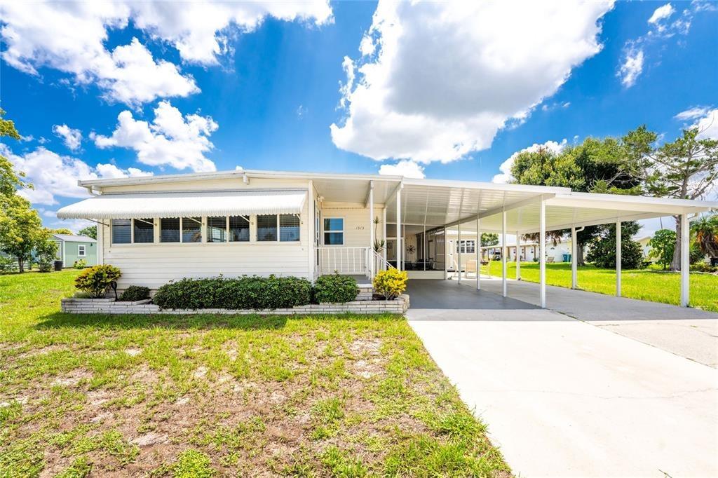 Sanderling Dr, Englewood, FL 34224