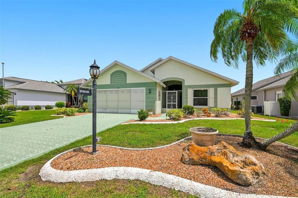 Northway Dr, Sun City Center, FL 33573