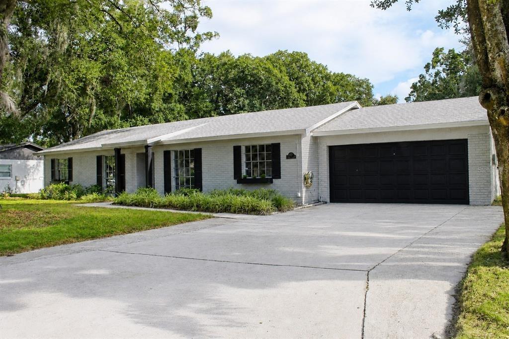 Cherry Brook Ln, Tampa, FL 33618