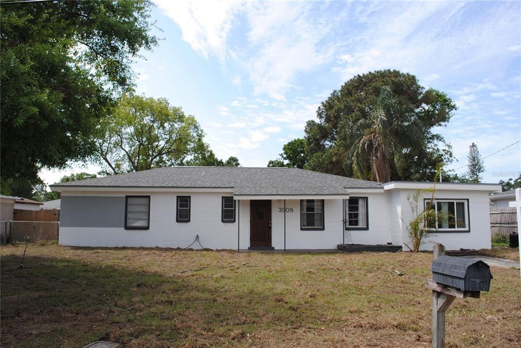 W Wallace Ave, Tampa, FL 33611