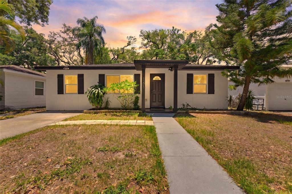 Palm St, Clearwater, FL 33755