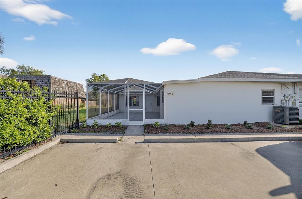 Tangerine Ct, Leesburg, FL 34748