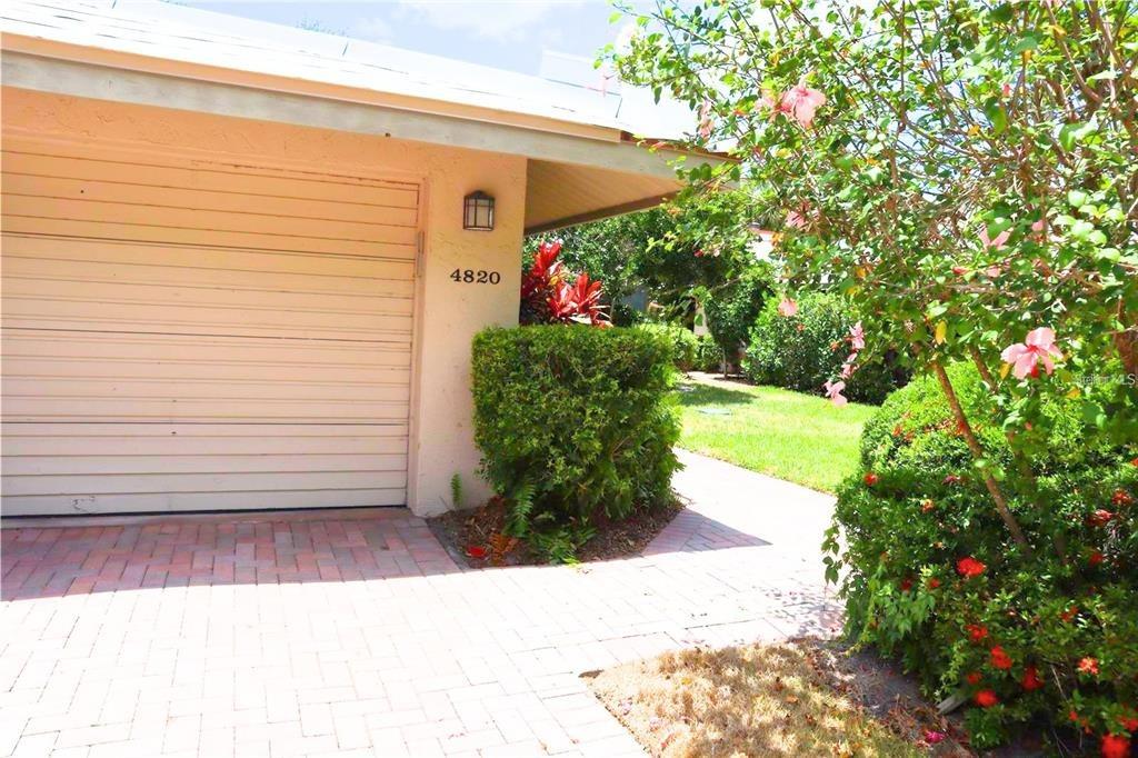 Kestral Park Cir, Sarasota, FL 34231