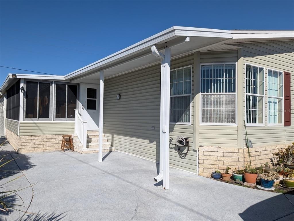 Lake Dr N, Pinellas Park, FL 33781