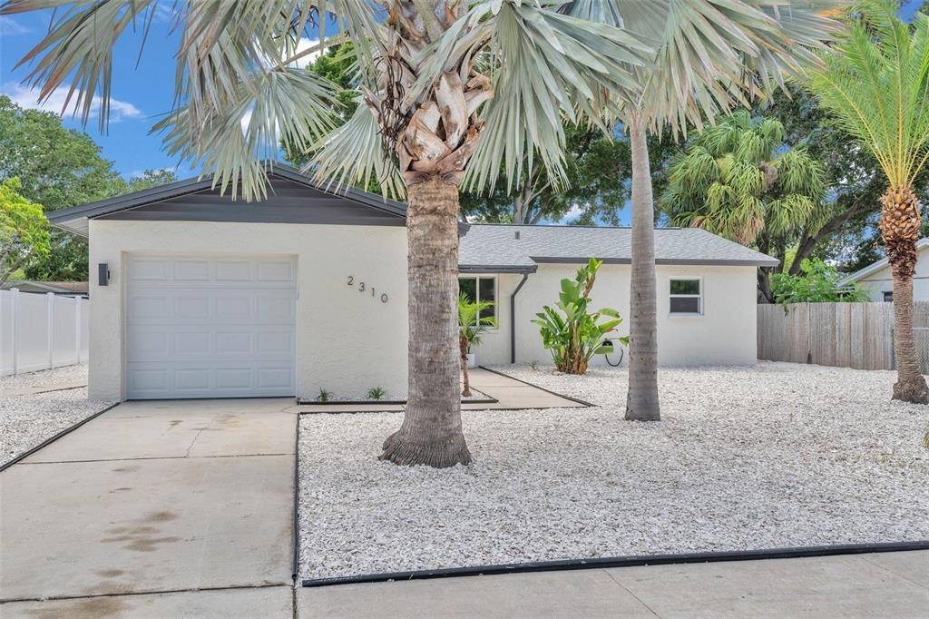 Mary Sue St, Largo, FL 33774