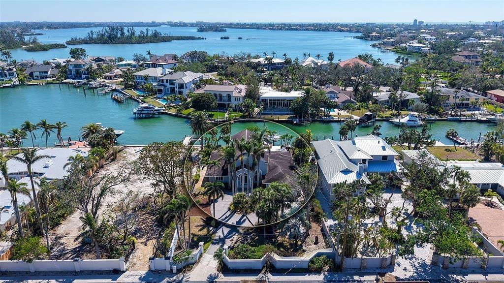 Siesta Dr, Sarasota, FL 34242