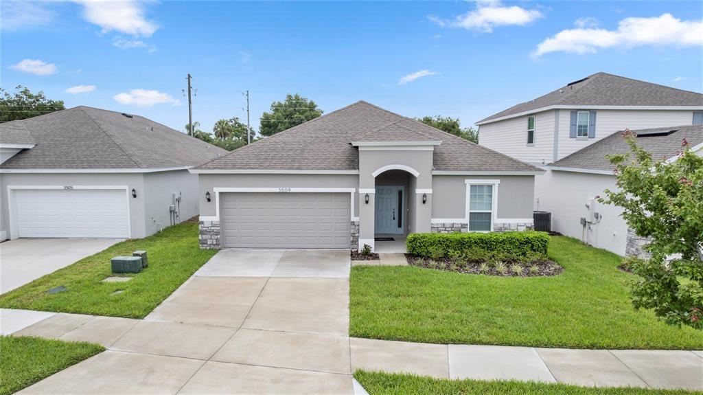 Yarian Dr, Haines City, FL 33844