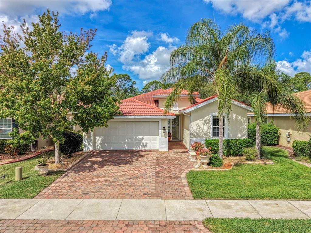 Blackfin St, Venice, FL 34292
