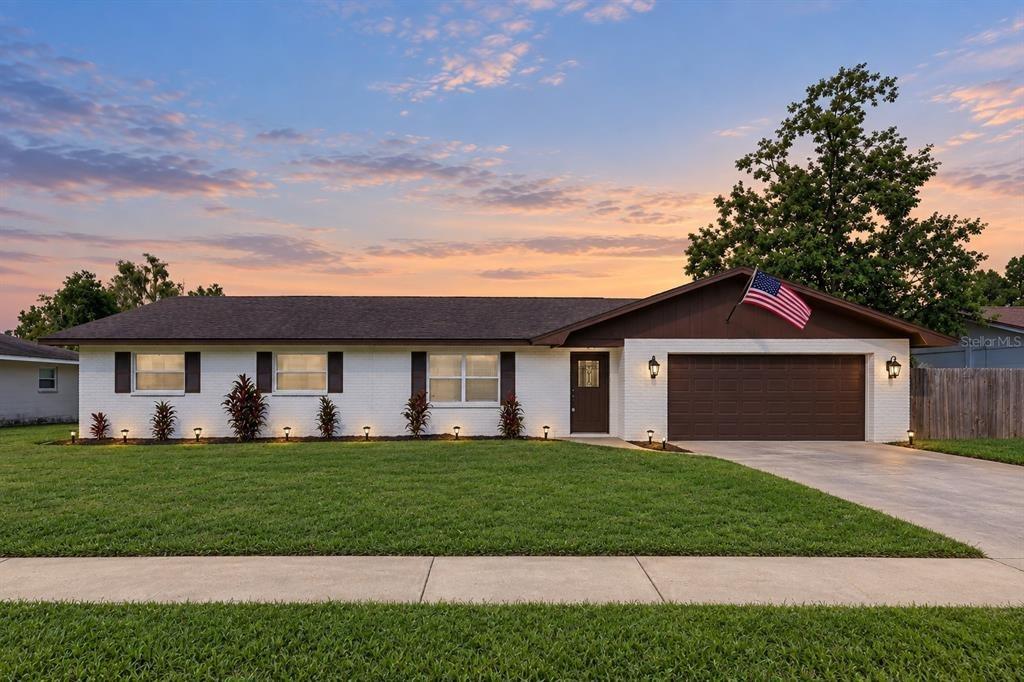 Christina Dr E, Lakeland, FL 33813