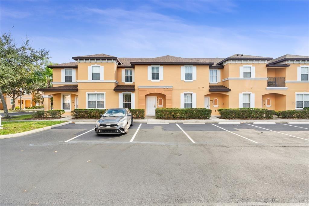 Delorean Dr, Kissimmee, FL 34746